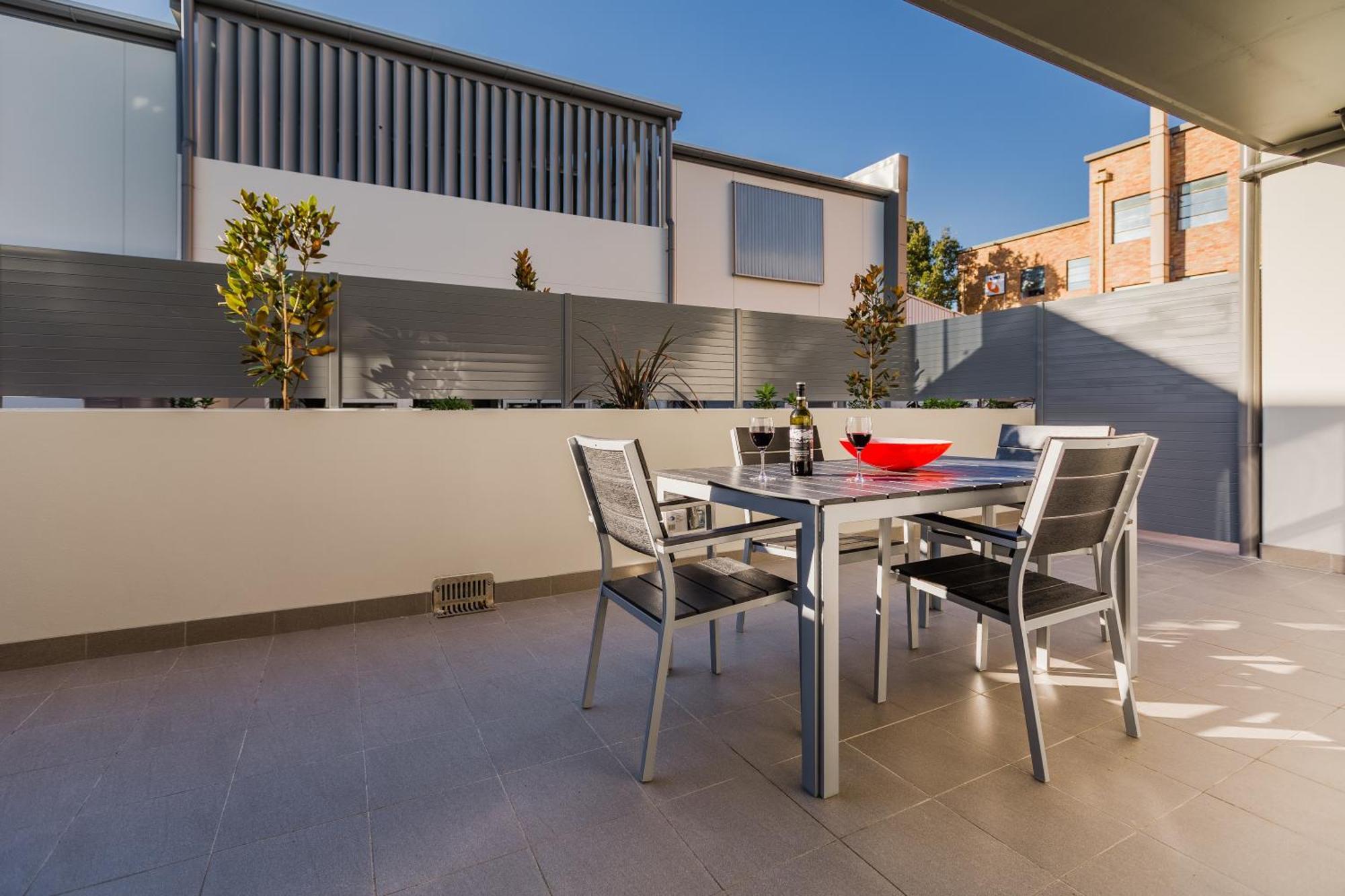 Hamilton Executive Apartments Newcastle Exterior photo