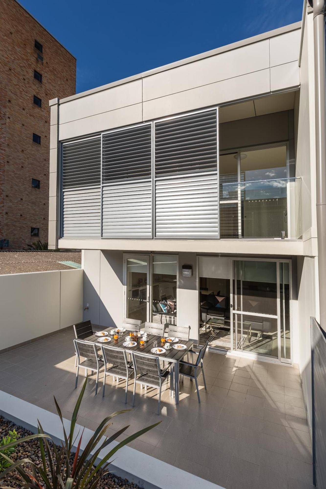 Hamilton Executive Apartments Newcastle Exterior photo
