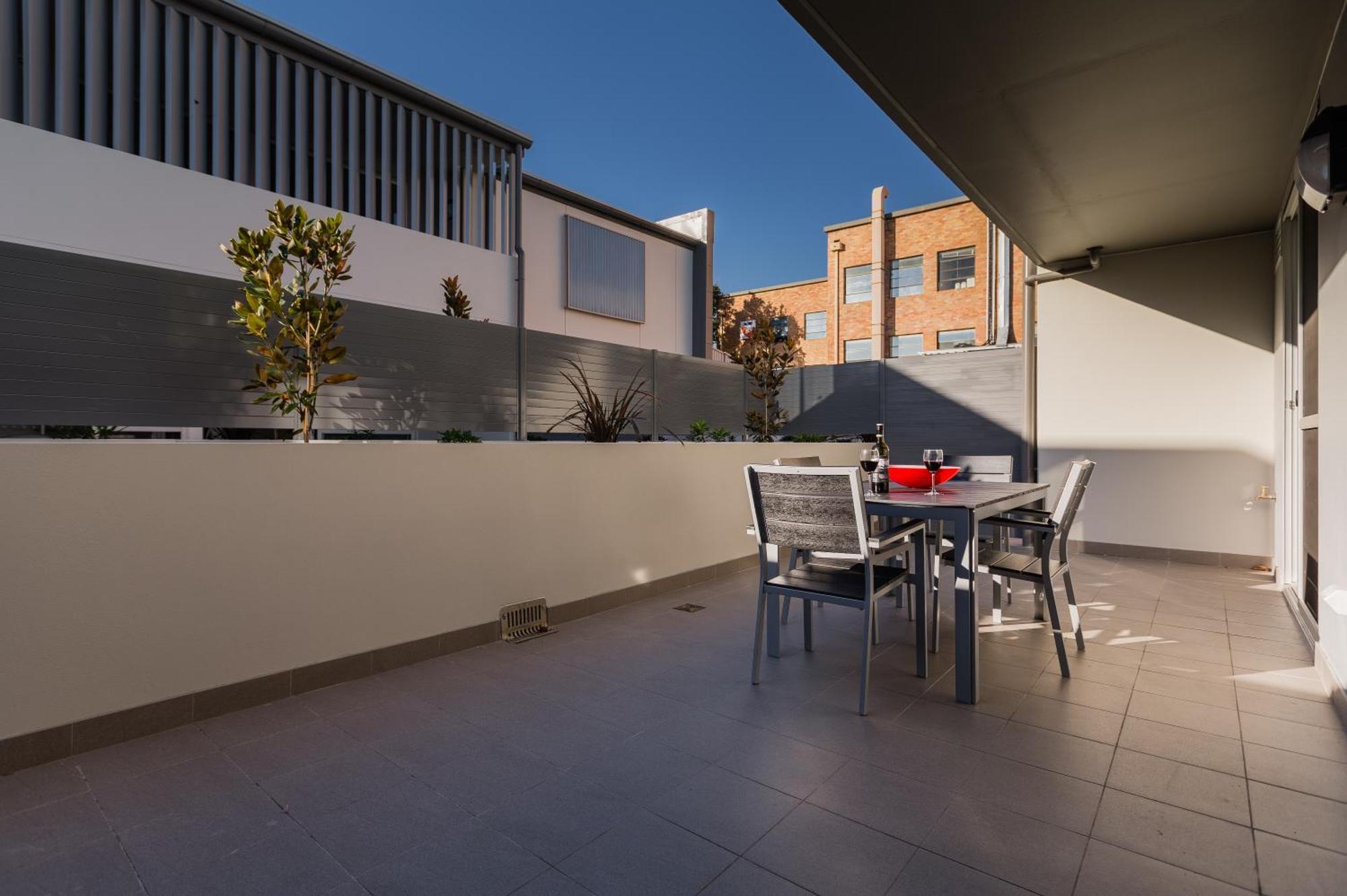 Hamilton Executive Apartments Newcastle Exterior photo